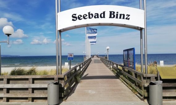 Seebrücke Strand in Binz